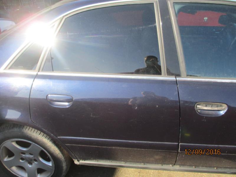 Porte arriere droit AUDI A4 1 PHASE 2 Diesel - 1
