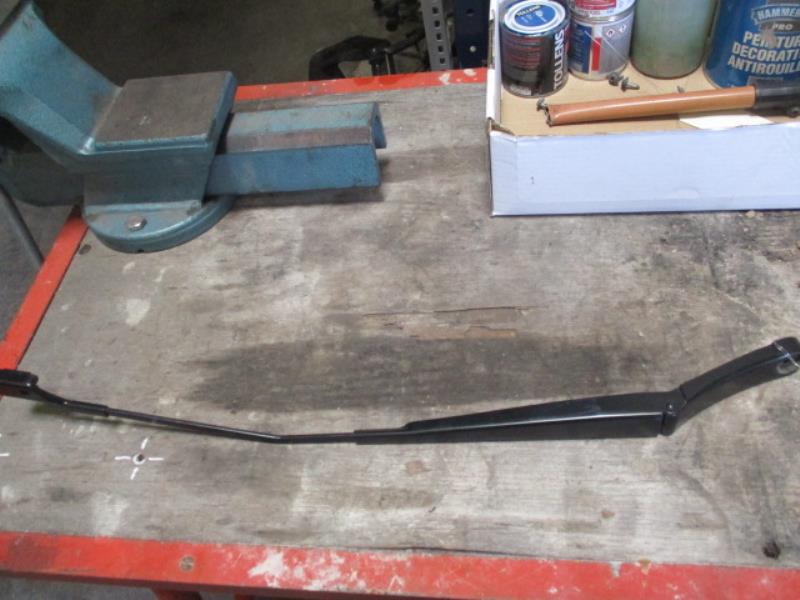 Braccio tergicristallo anteriore destro SEAT IBIZA 4 PHASE 1 Gasolina - 1