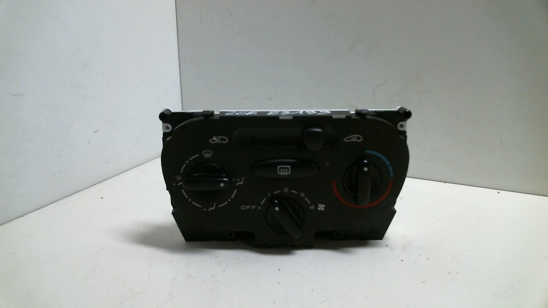 Commande chauffage PEUGEOT 206 PHASE 1 Essence - 1