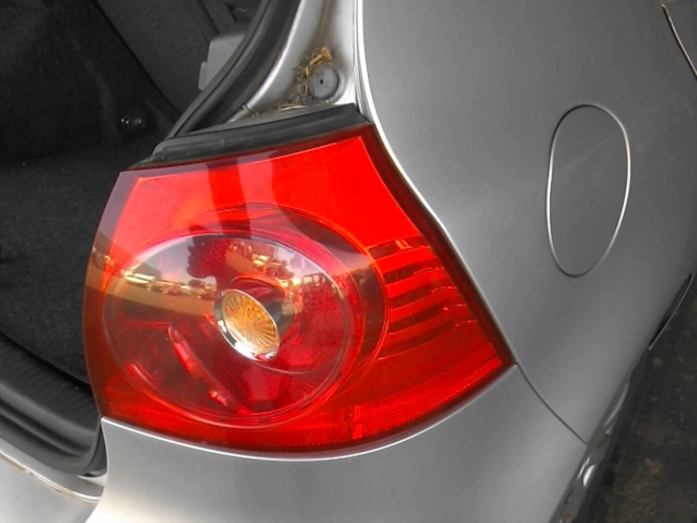 Fanale posteriore principale destro (luci) VOLKSWAGEN GOLF 5 Diésel - 1