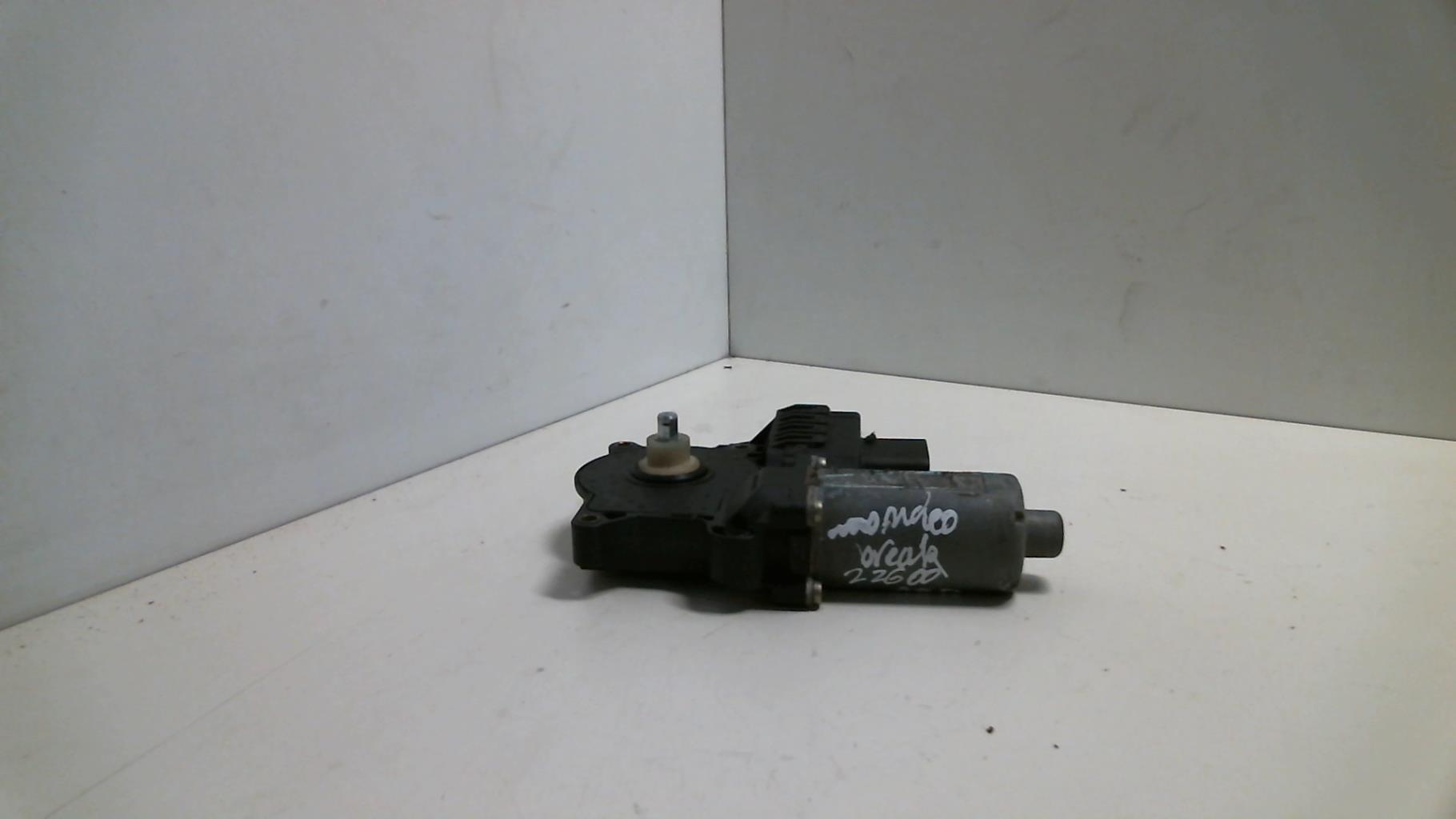 Motore alzacristalli posteriore destro FORD MONDEO 2 BREAK Diésel - 1