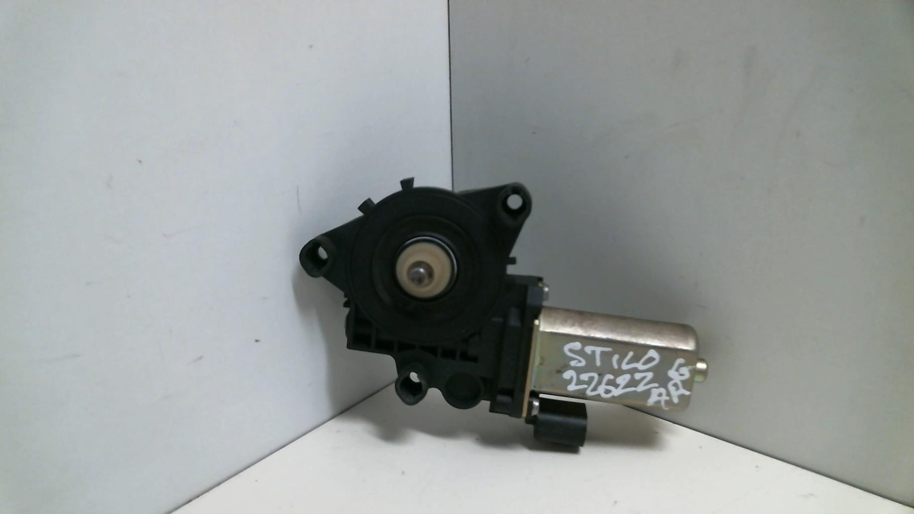 Motore alzacristalli posteriore sinistro FIAT STILO Diésel - 1