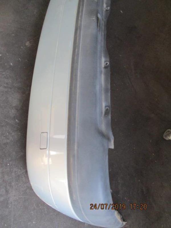 Pare choc arriere RENAULT CLIO 2 PHASE 1 Diesel - 1