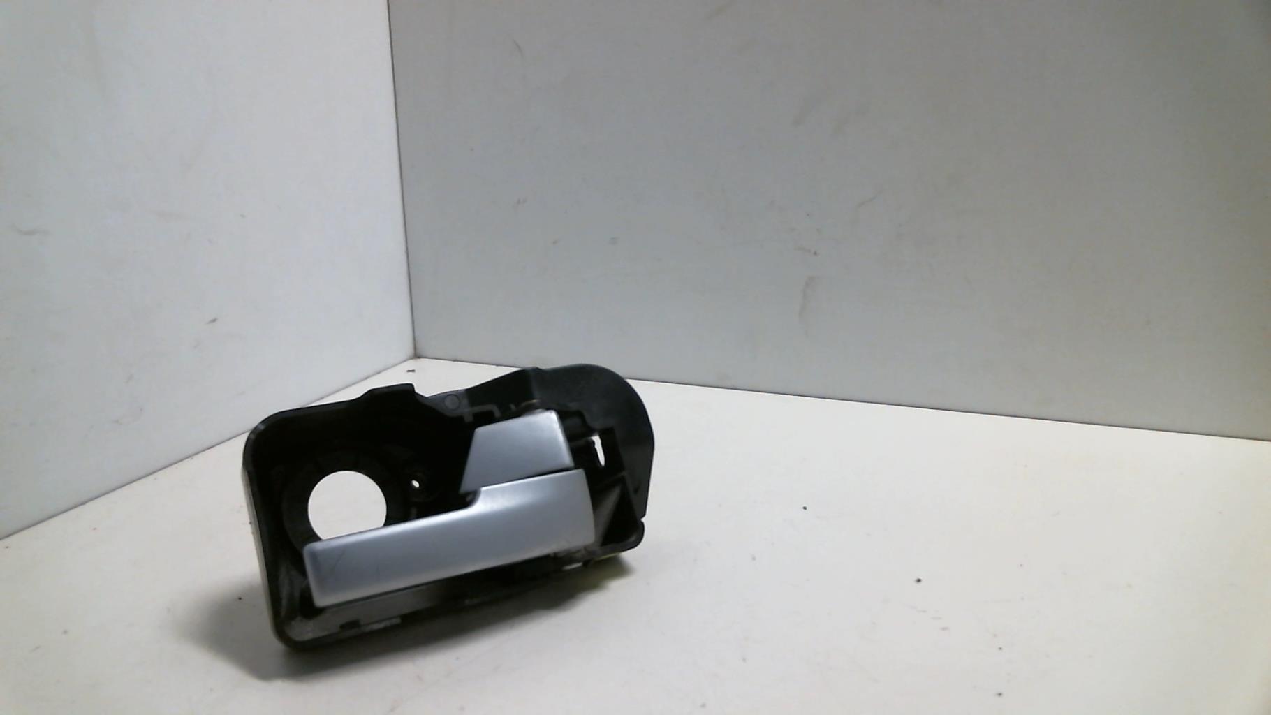 Maniglia interna posteriore destra FORD MONDEO 2 BREAK Diésel - 1