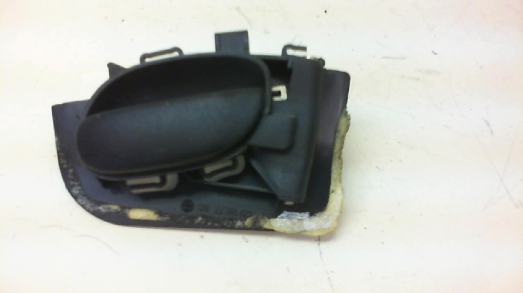 Maniglia interna posteriore destra PEUGEOT 206 PHASE 1 Diésel - 1