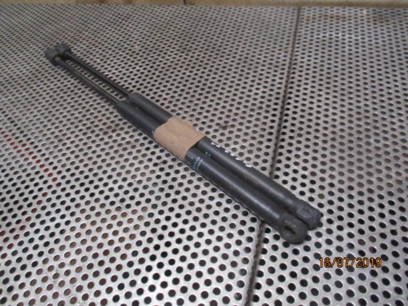 Verin de coffre CITROEN C3 1 PHASE 1 Essence - 1