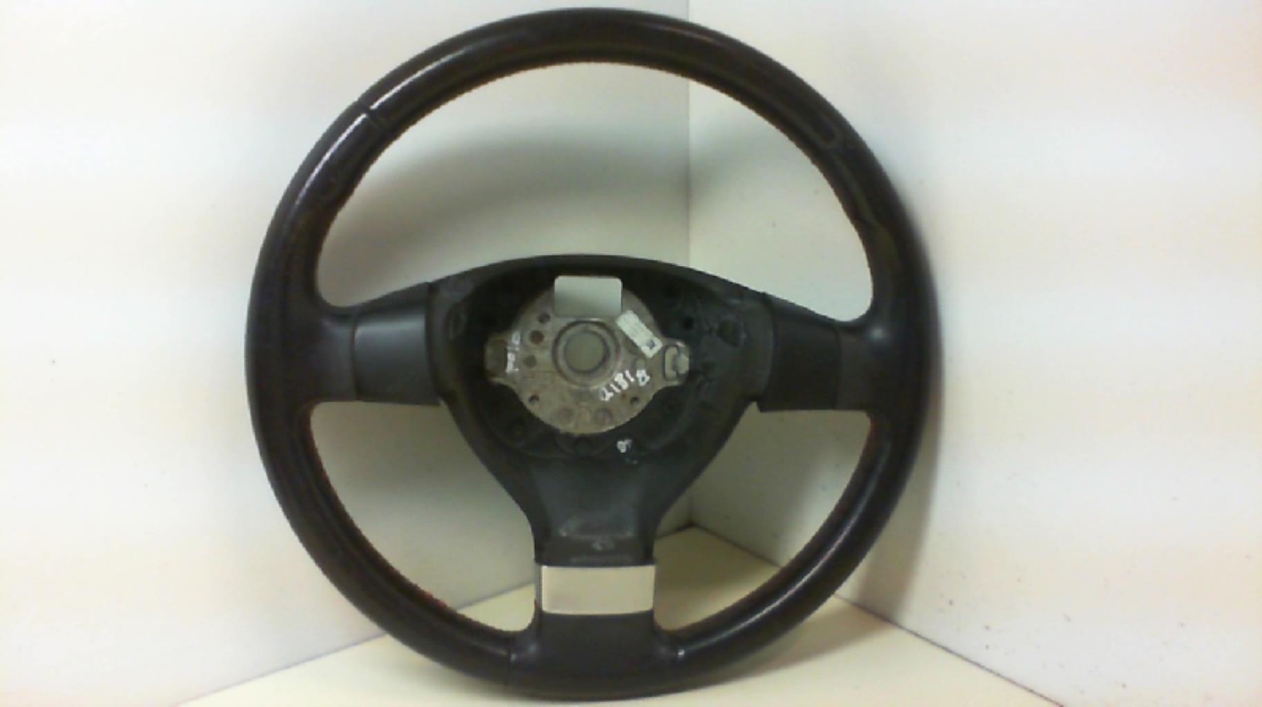 Volant VOLKSWAGEN POLO 4 PHASE 2 Diesel - 1