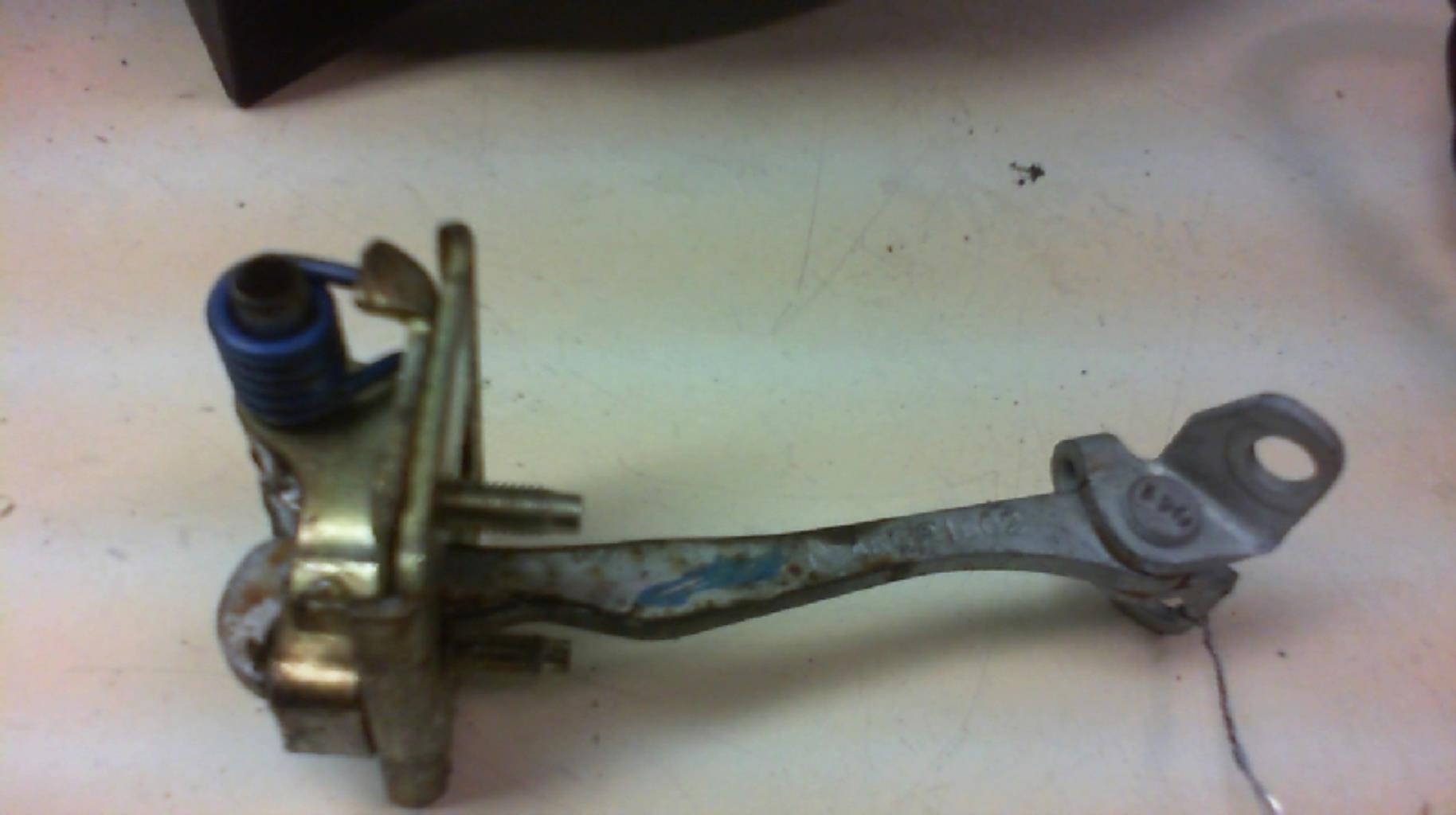 Arresto portiera posteriore destra CITROEN C5 1 PHASE 1 Gasolina - 1
