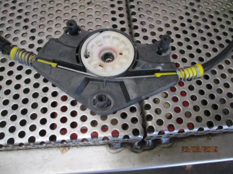 Alzacristalli manuale anteriore sinistro PEUGEOT 307 PHASE 1 Diésel - 1