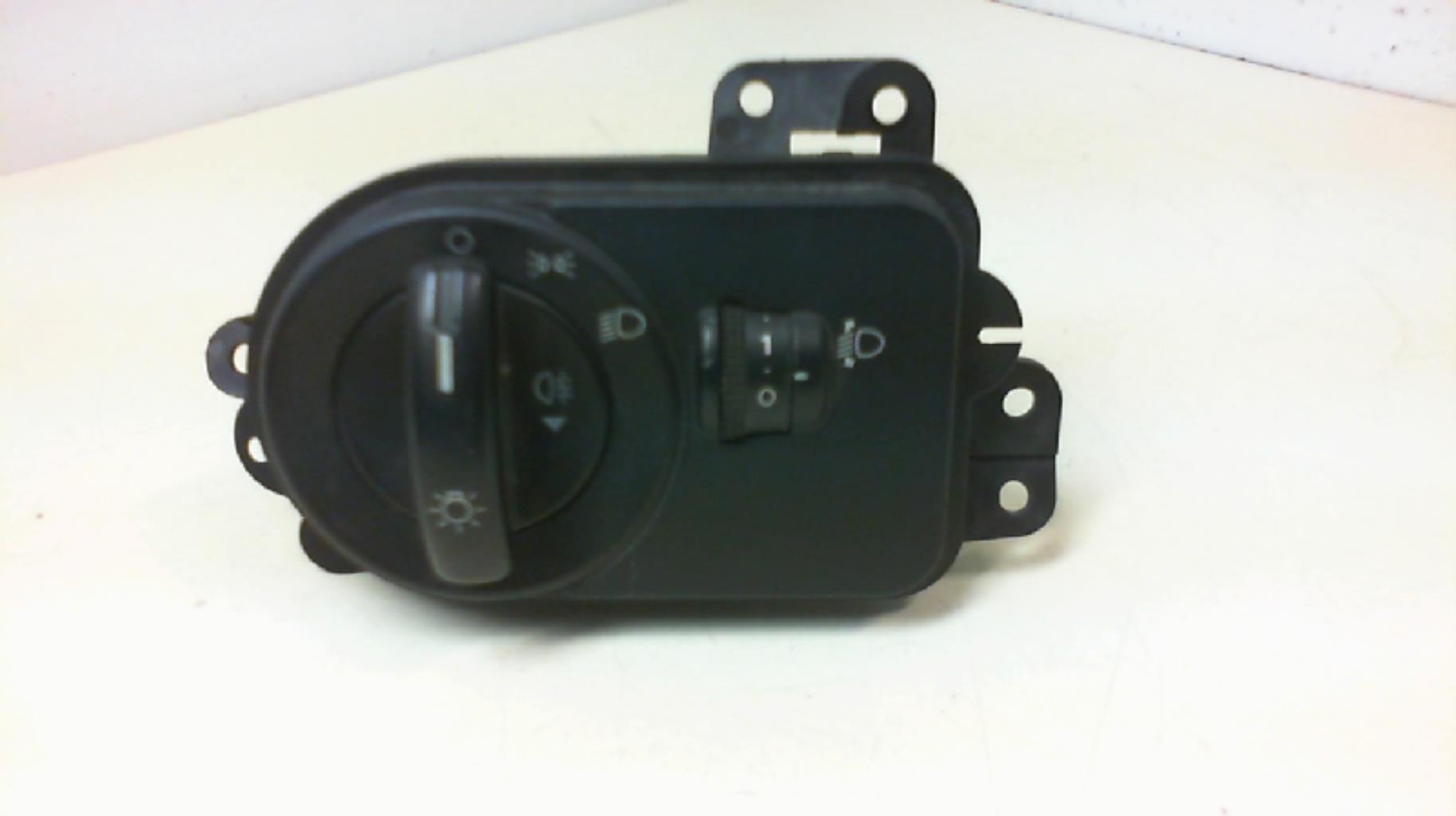 Commande chauffage FORD FIESTA 5 PHASE 1 Diesel - 1