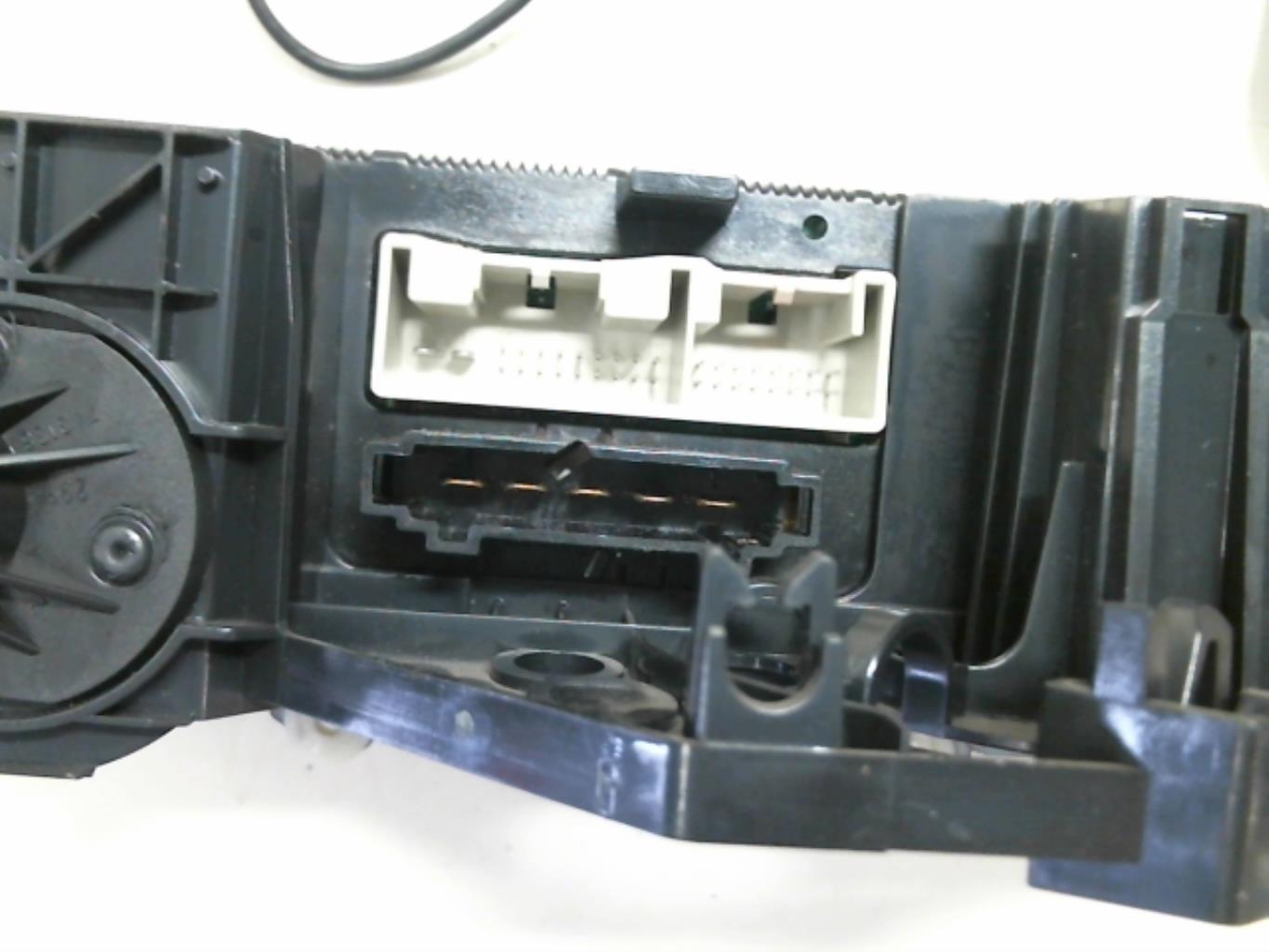 Commande chauffage VOLKSWAGEN JETTA 3 Diesel - 1