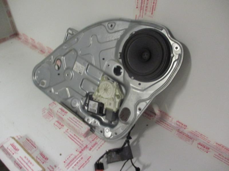 Alzacristalli elettrico posteriore destro FORD FOCUS 2 PHASE 1 Diésel - 1