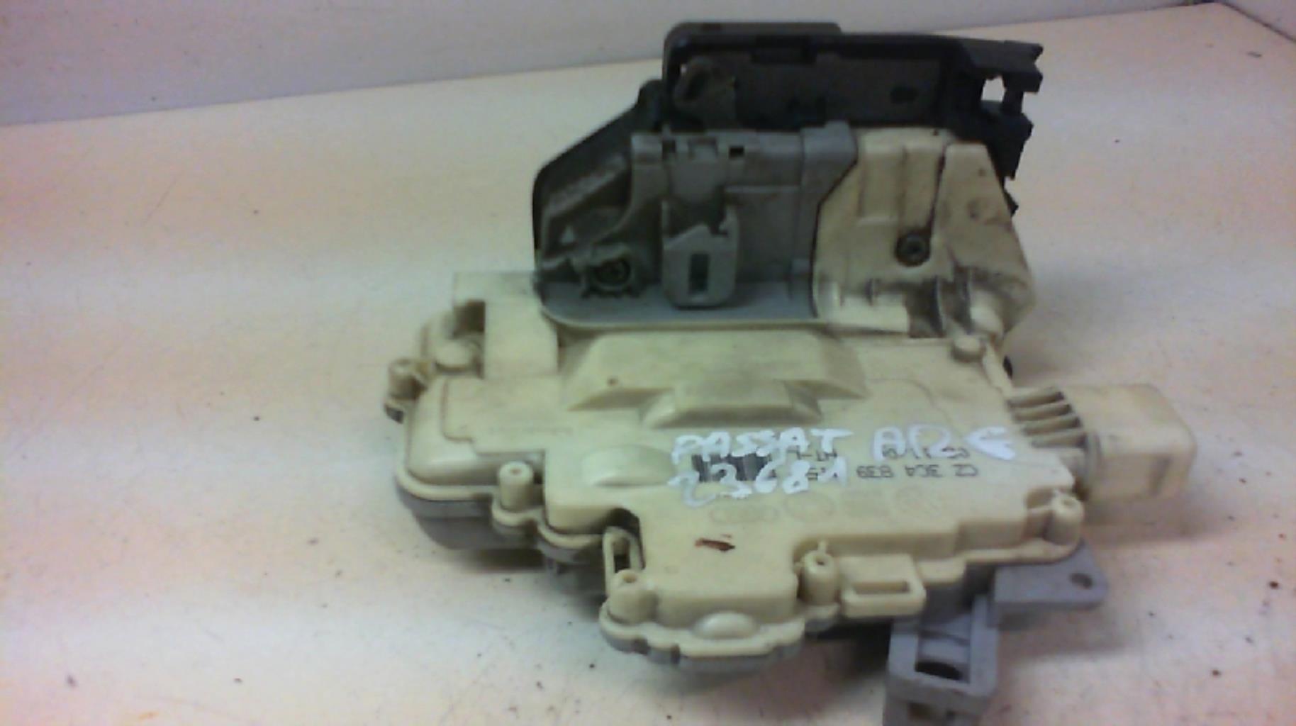 Serratura posteriore sinistra VOLKSWAGEN PASSAT 5 BREAK Diésel - 1