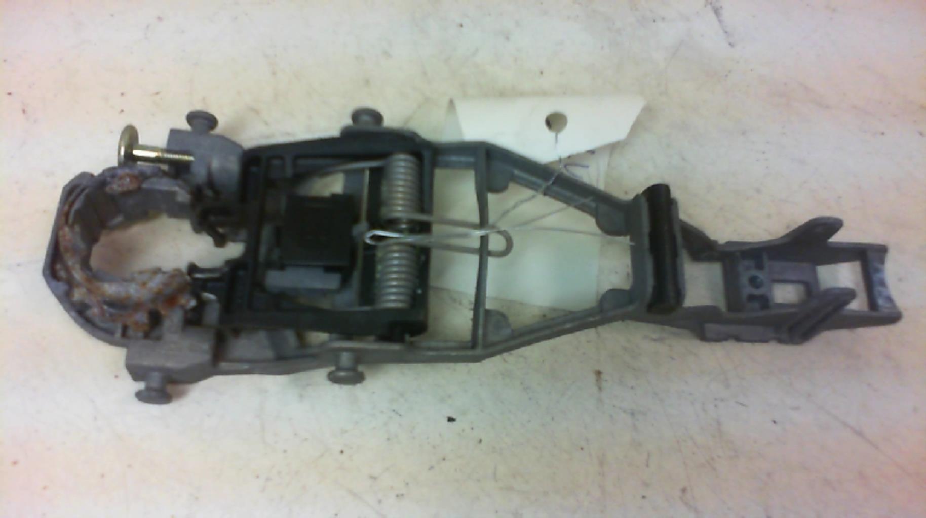 Supporto maniglia portiera posteriore sinistra VOLKSWAGEN GOLF PLUS PHASE 1 Diésel - 1
