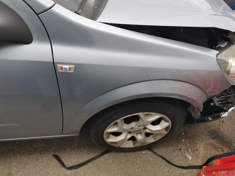 Aile avant droit OPEL ASTRA H PHASE 1 Diesel - 1