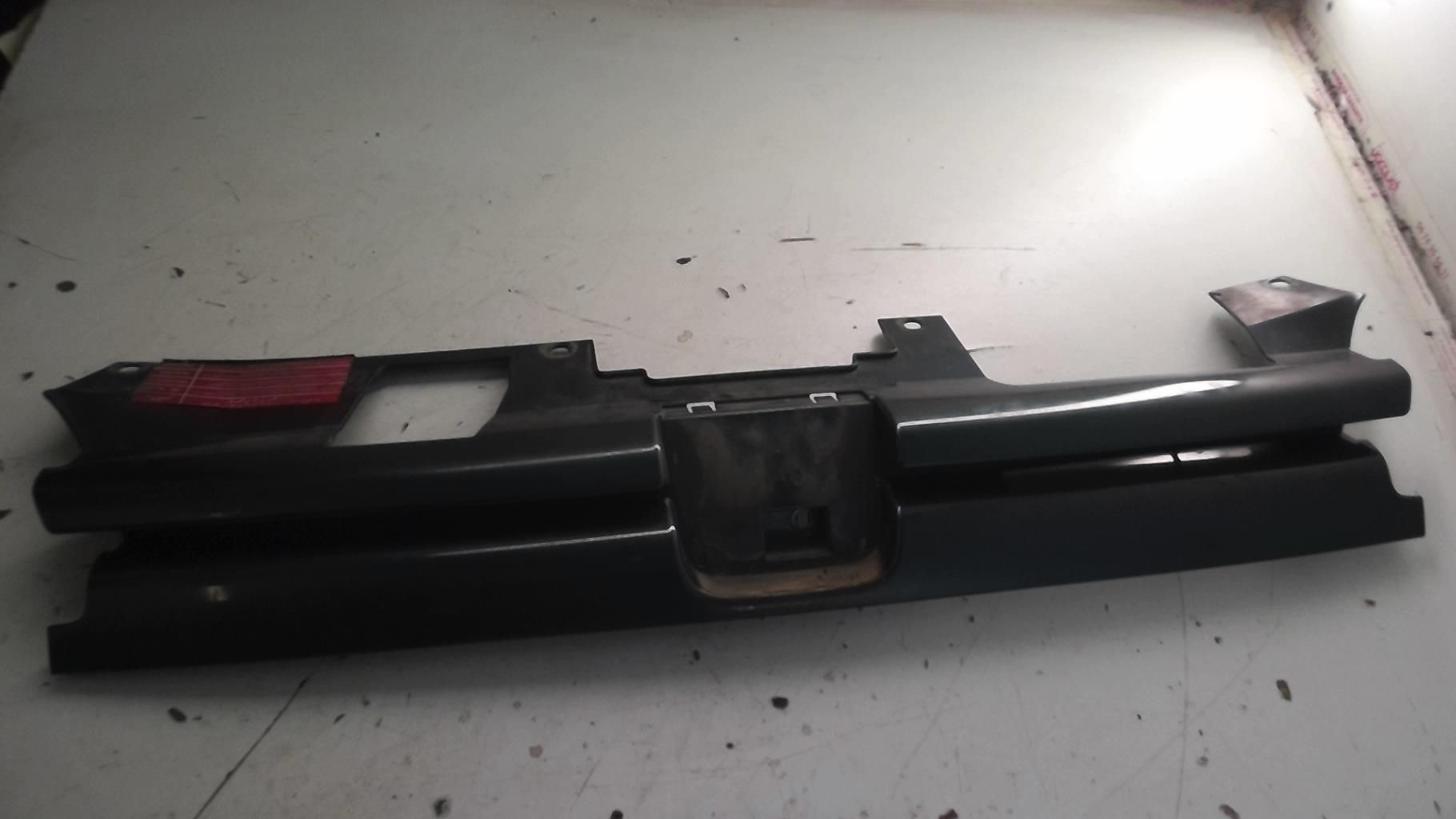 Calandre PEUGEOT 306 PHASE 1 Diesel - 1