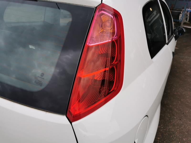 Fanale posteriore principale destro (luci) FIAT GRANDE PUNTO Gasolina - 1
