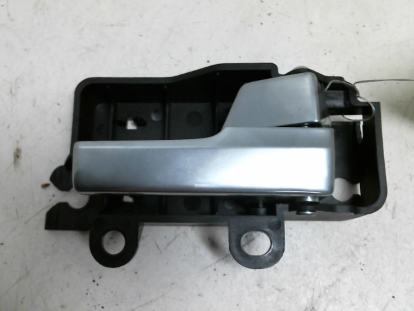 Maniglia interna anteriore destra FORD FOCUS 2 PHASE 2 Diésel - 1