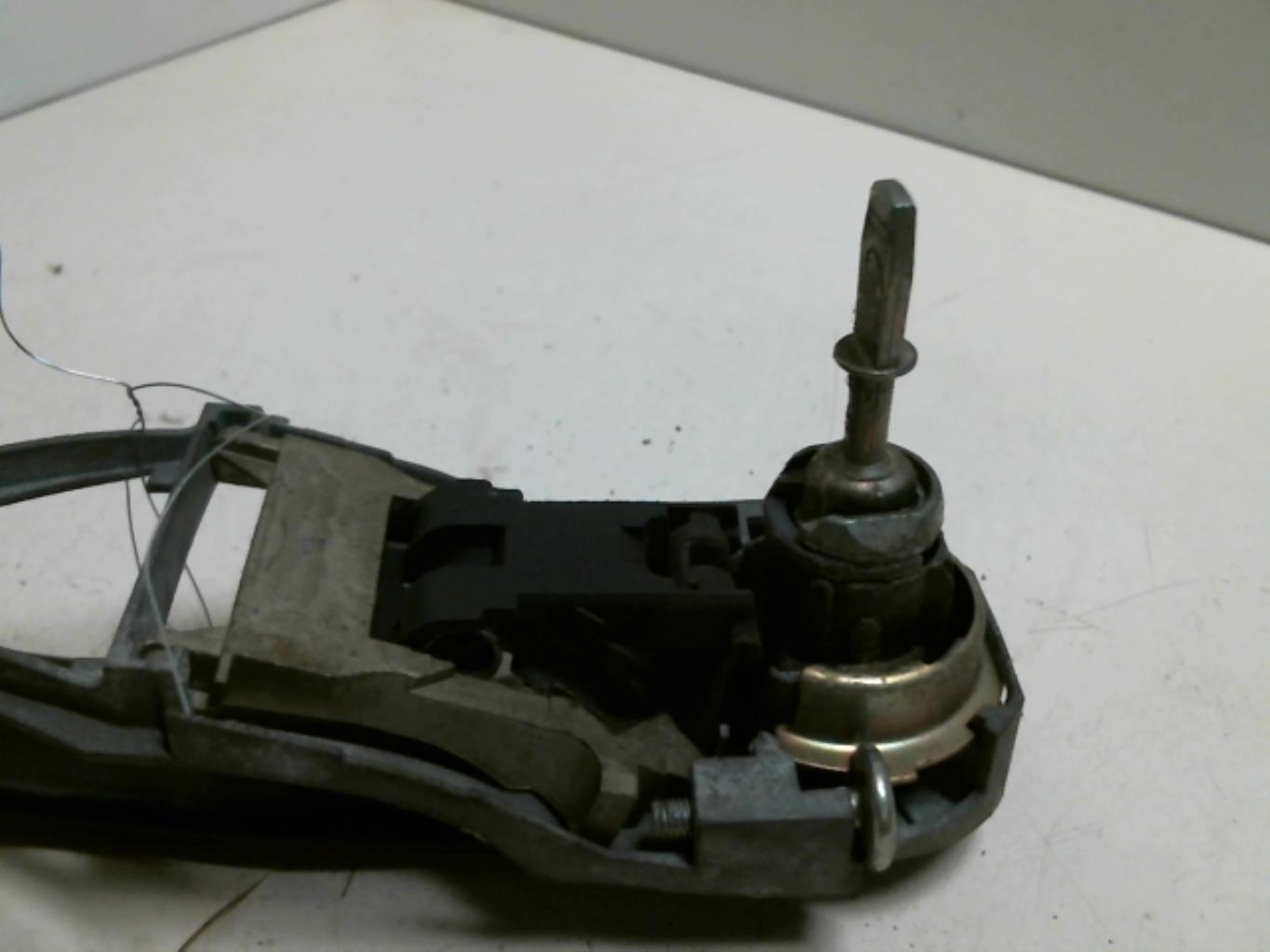 Maniglia portiera anteriore destra VOLKSWAGEN GOLF 4 Diésel - 1