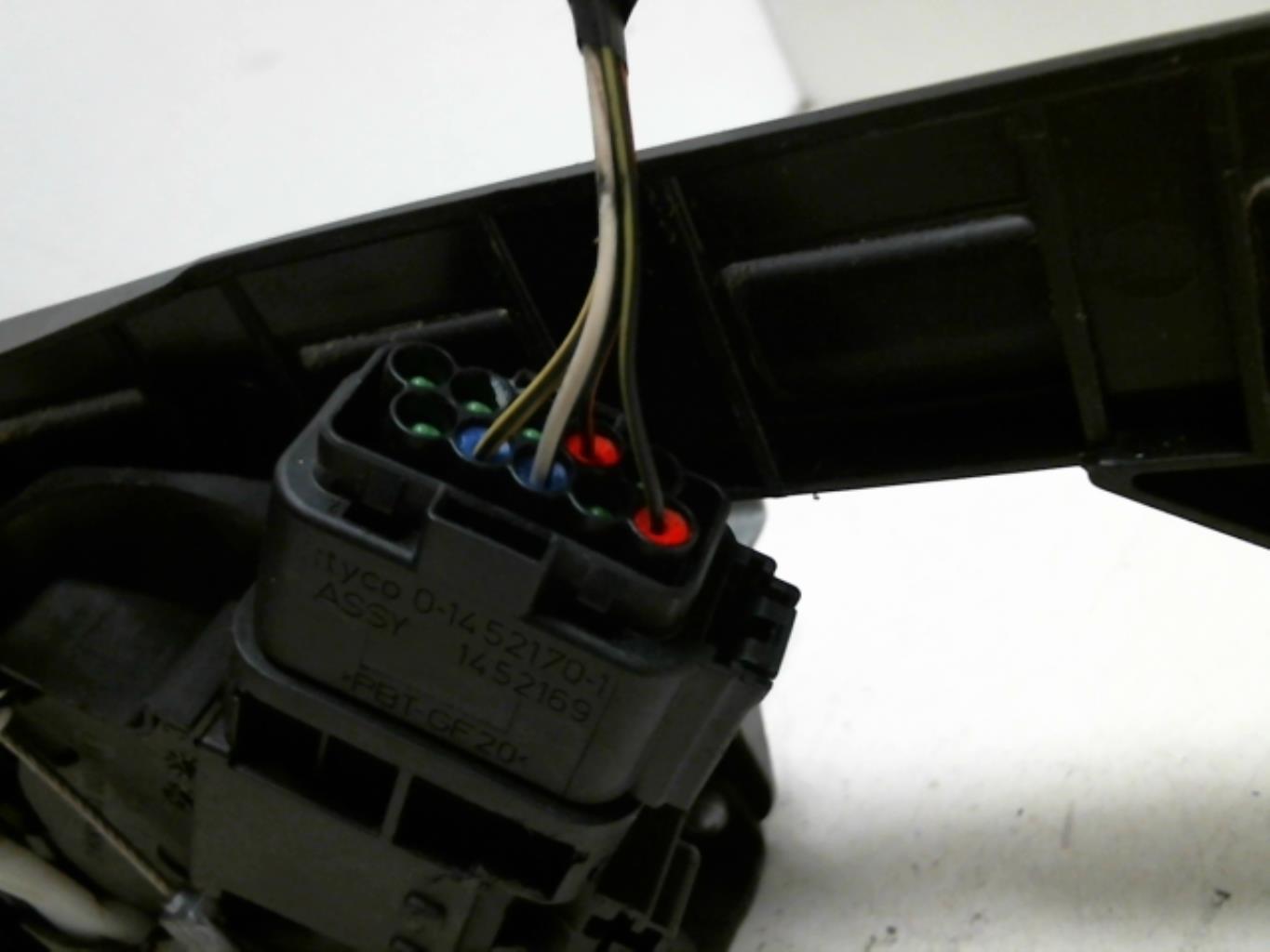 Serrure arriere gauche FORD FOCUS 2 PHASE 2 Diesel - 1