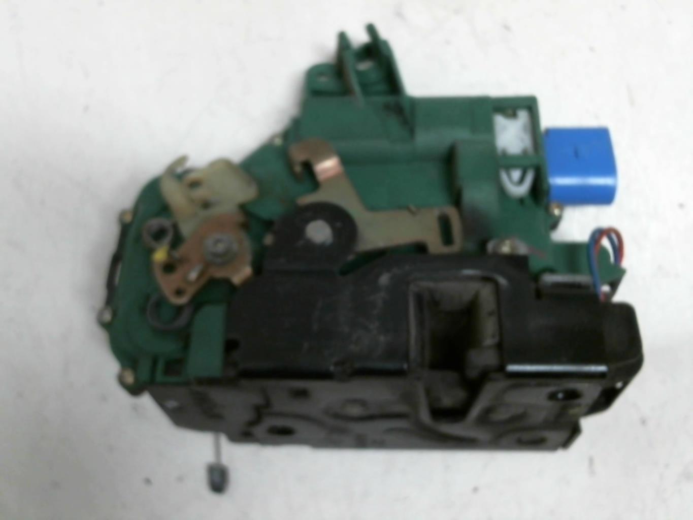 Serratura anteriore sinistra SEAT IBIZA 3 PHASE 1 Gasolina - 1