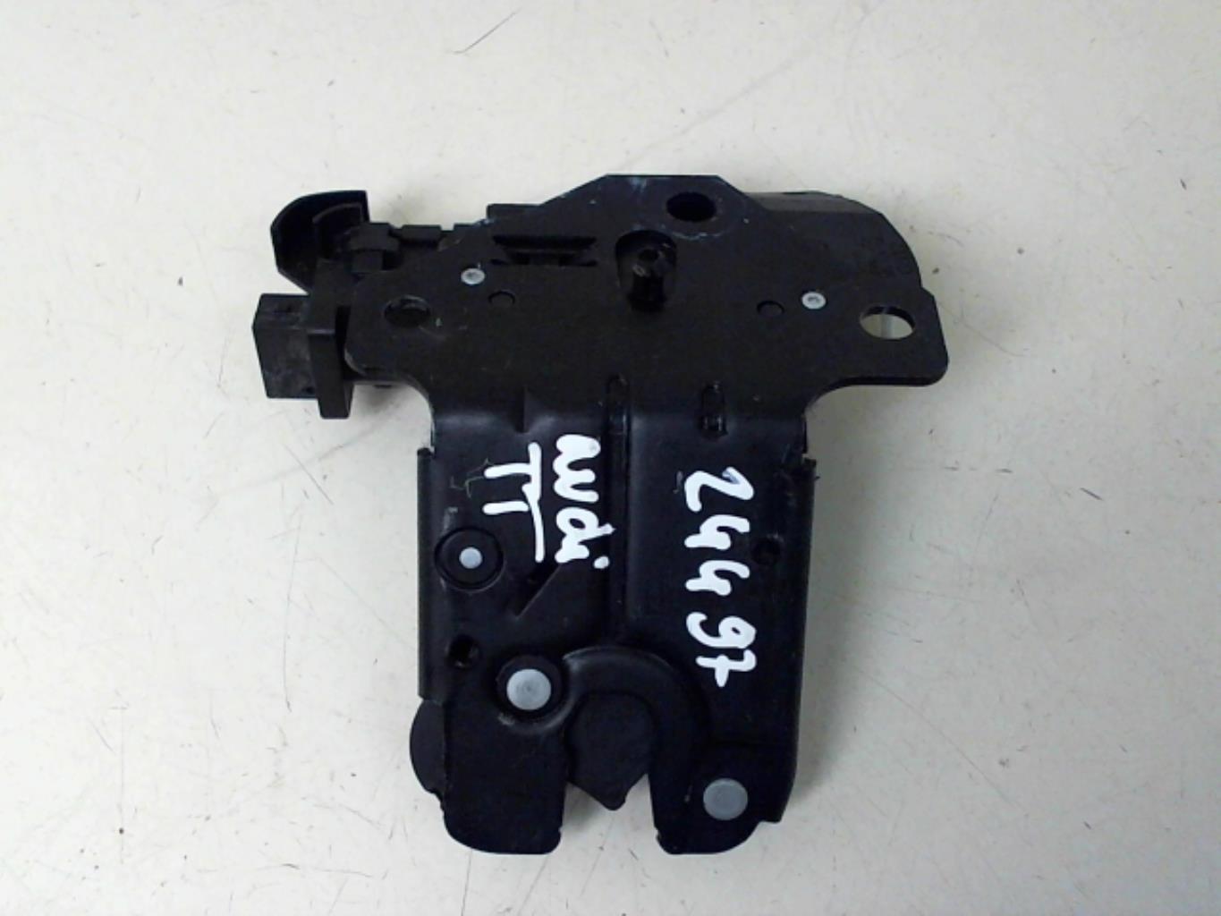 Serrure de coffre AUDI TT 2  - 1