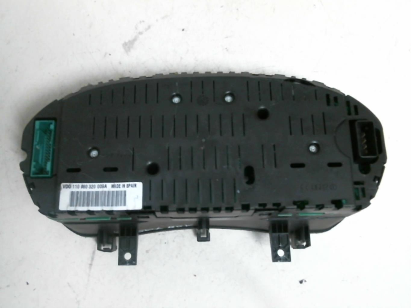Compteur VOLKSWAGEN POLO 4 PHASE 2 Diesel - 1
