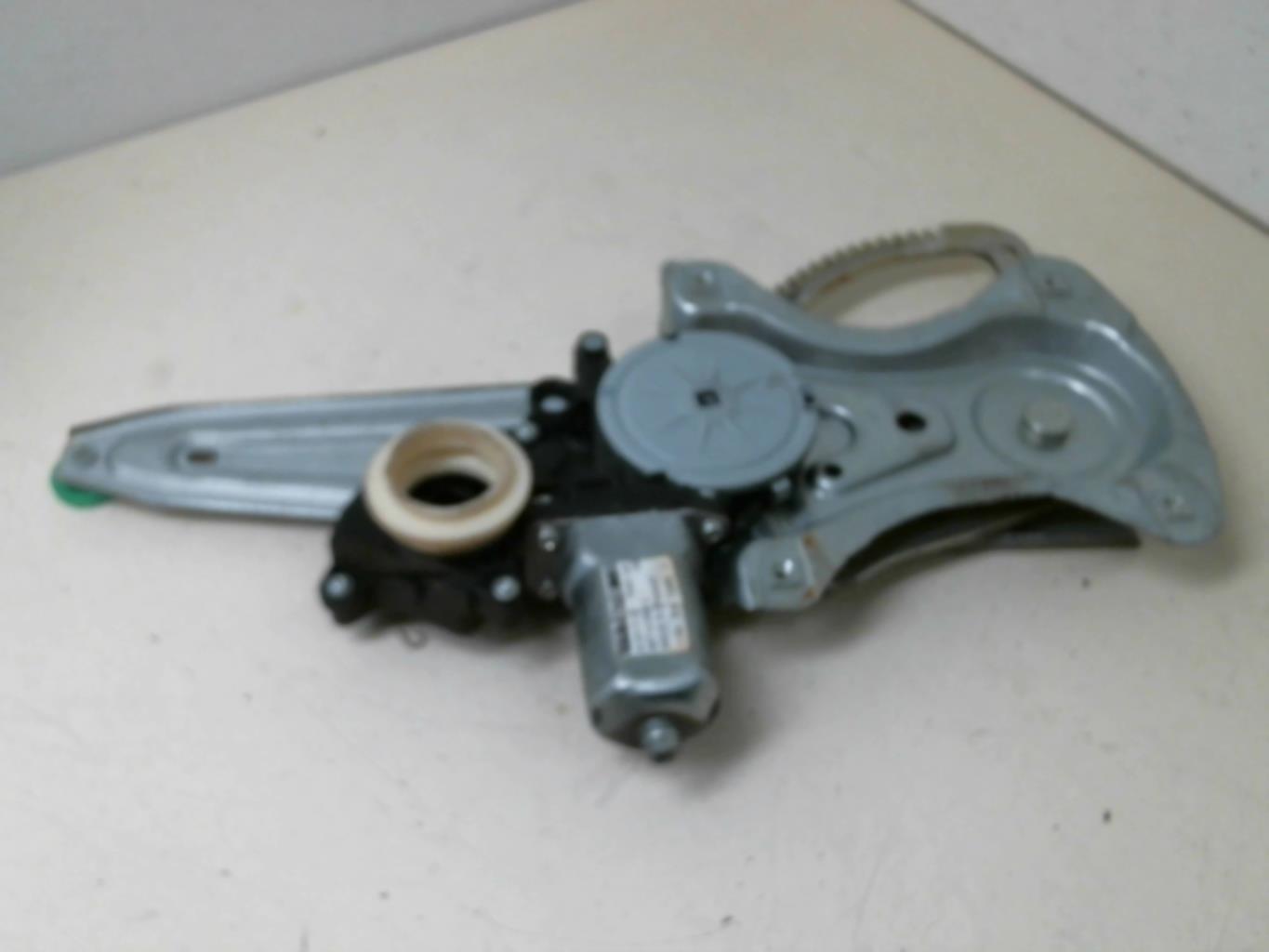 Alzacristalli elettrico posteriore destro TOYOTA AVENSIS 3 PHASE 1 BREAK Diésel - 1