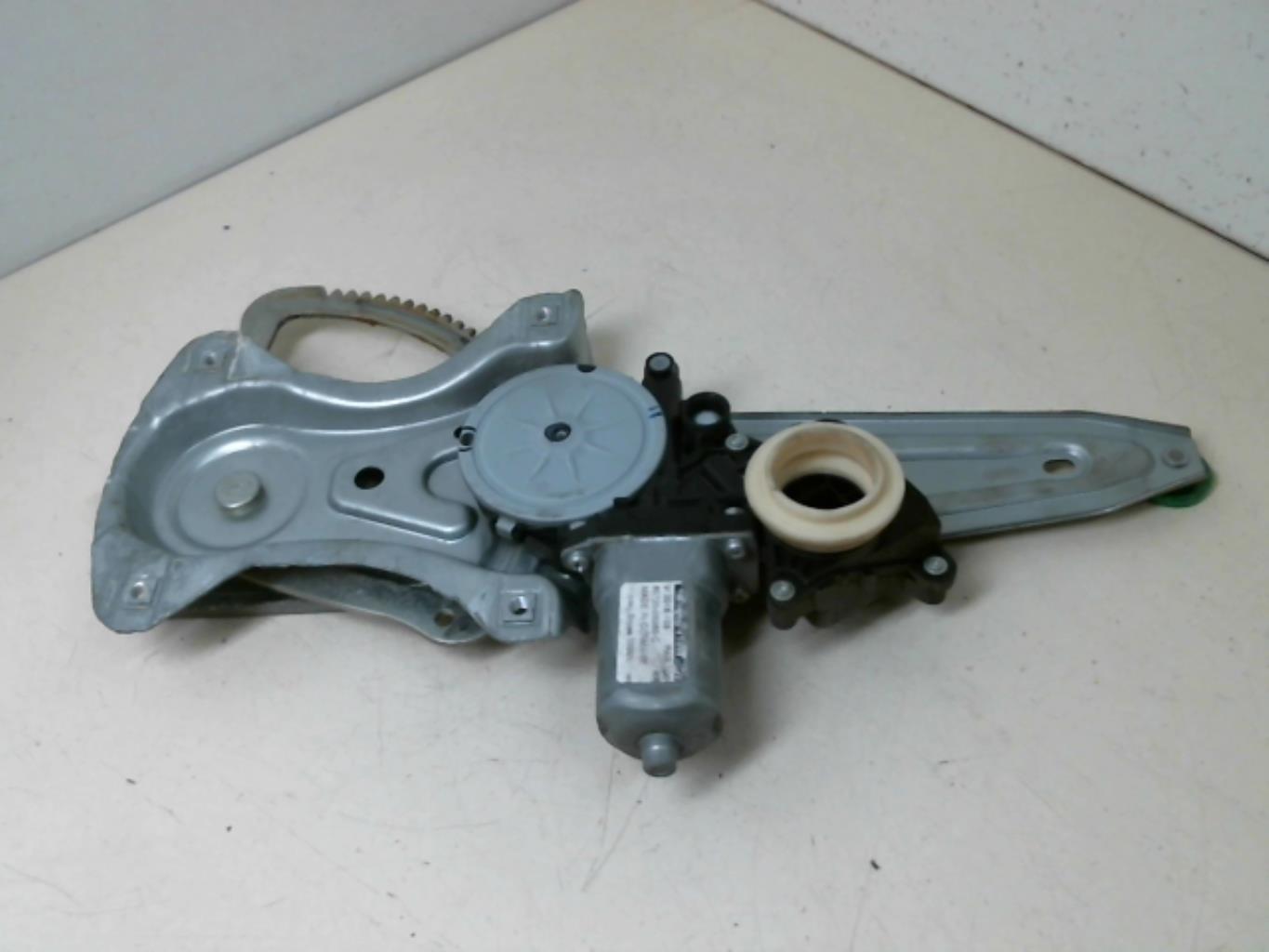 Alzacristalli elettrico posteriore sinistro TOYOTA AVENSIS 3 PHASE 1 BREAK Diésel - 1