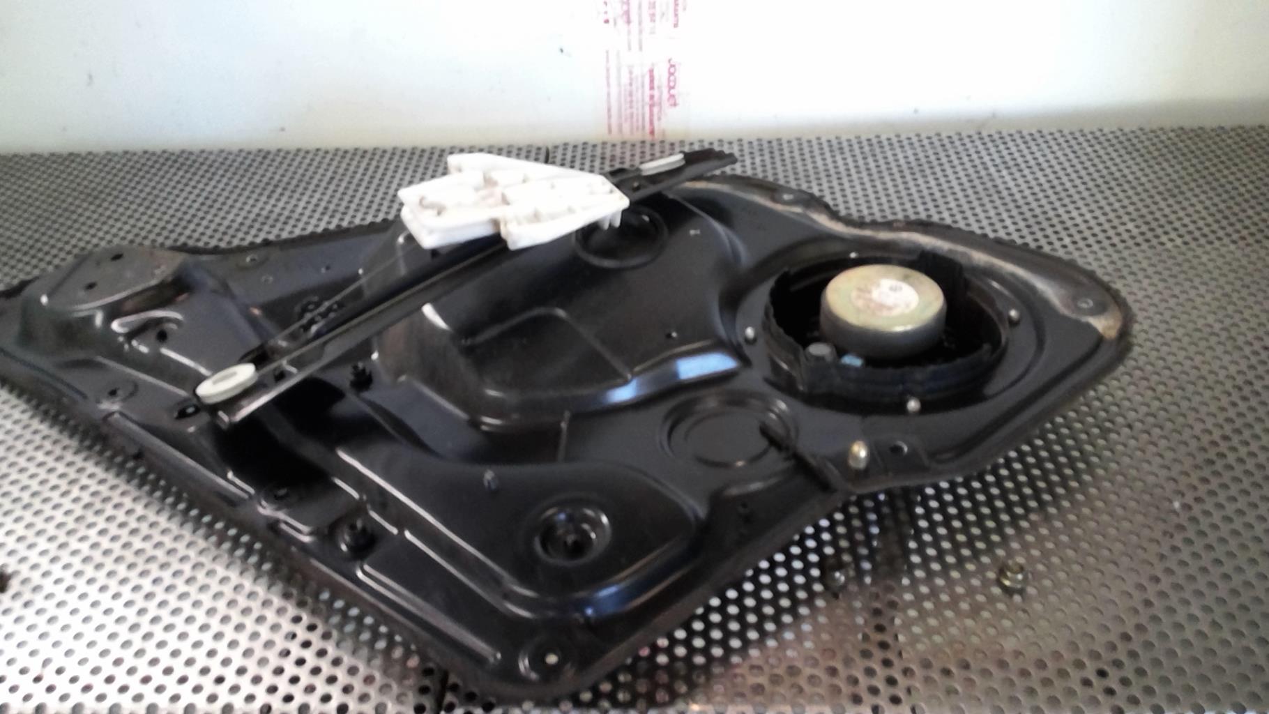 Alzacristalli elettrico posteriore sinistro SEAT TOLEDO 2 Diésel - 1