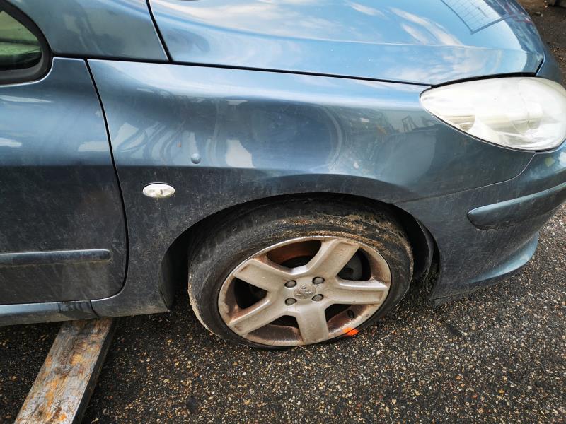 Aile avant droit PEUGEOT 307 PHASE 2 CABRIOLET Diesel - 1