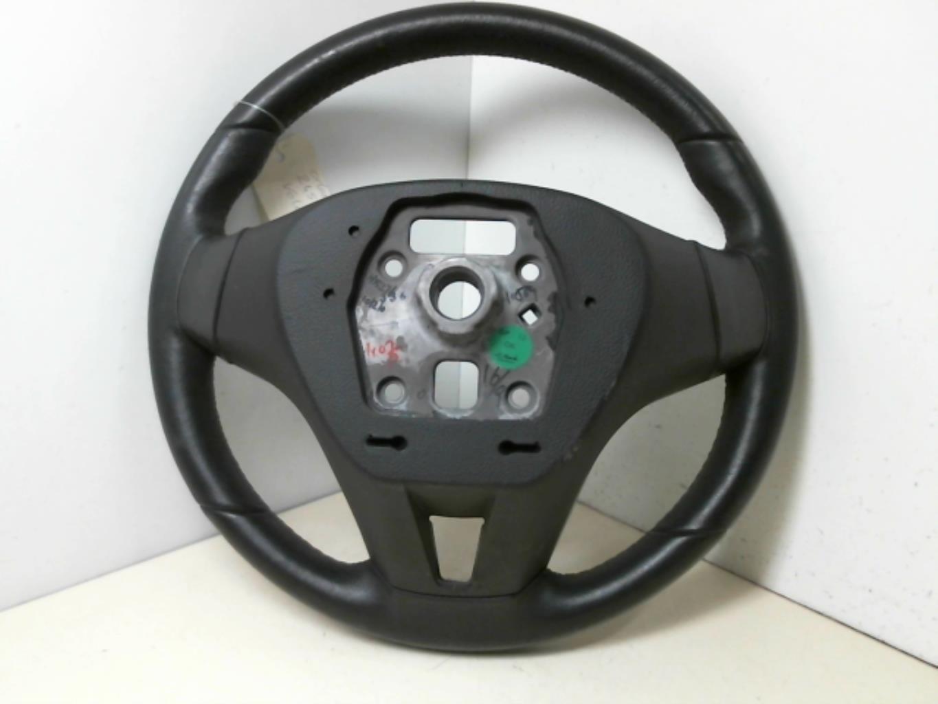 Volant CHEVROLET ORLANDO Diesel - 1