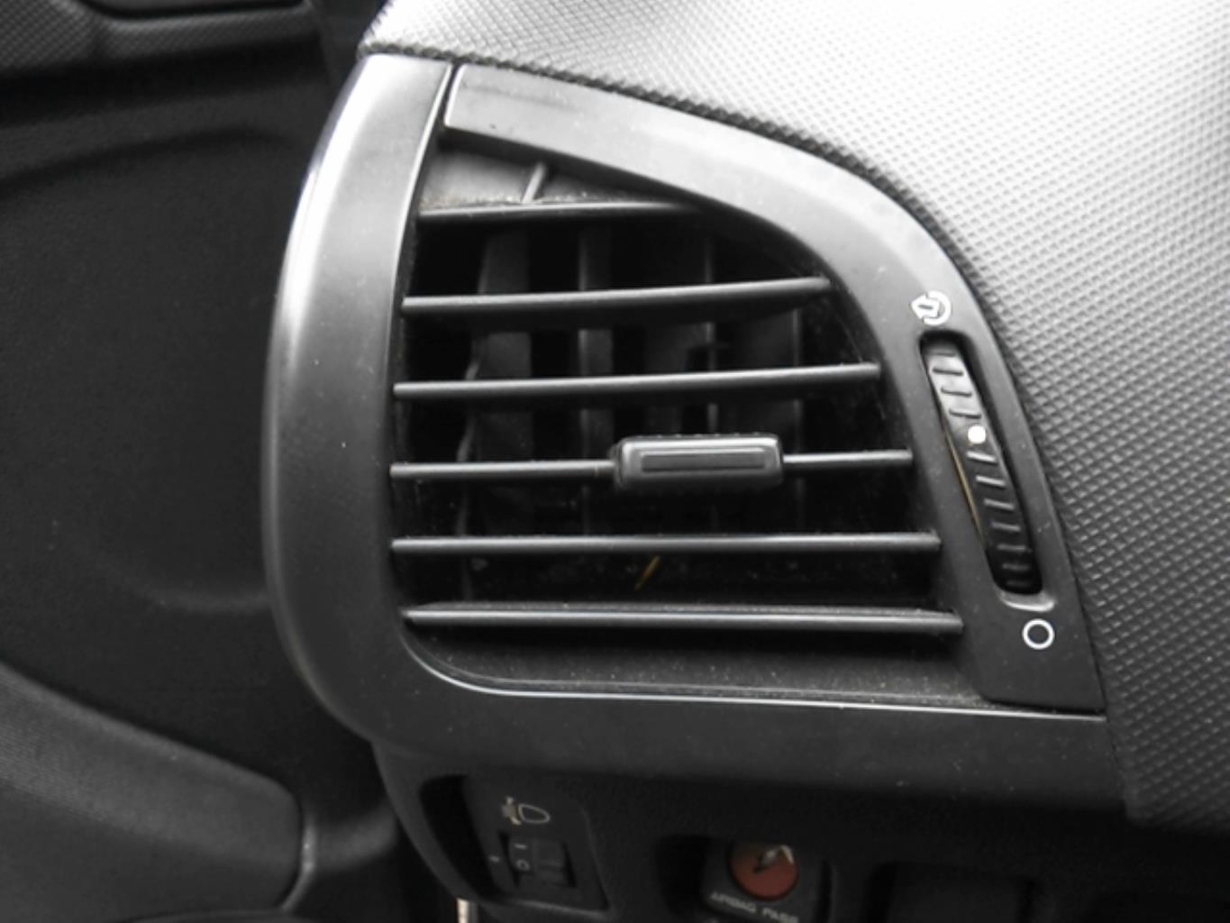 Bocchetta aerazione cruscotto anteriore sinistra PEUGEOT 206+ Gasolina - 1