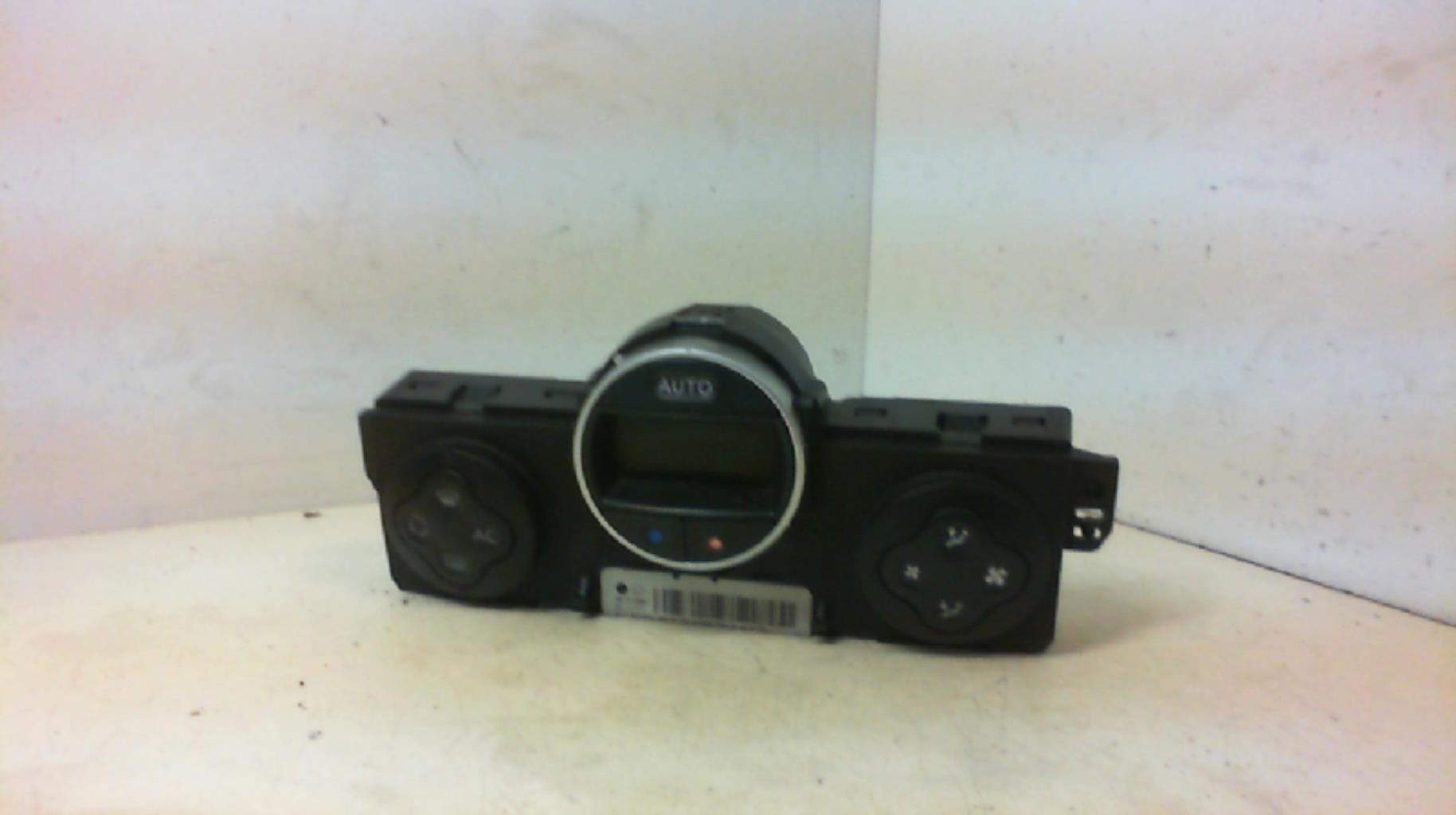Commande chauffage RENAULT CLIO 3 PHASE 1 Essence - 1