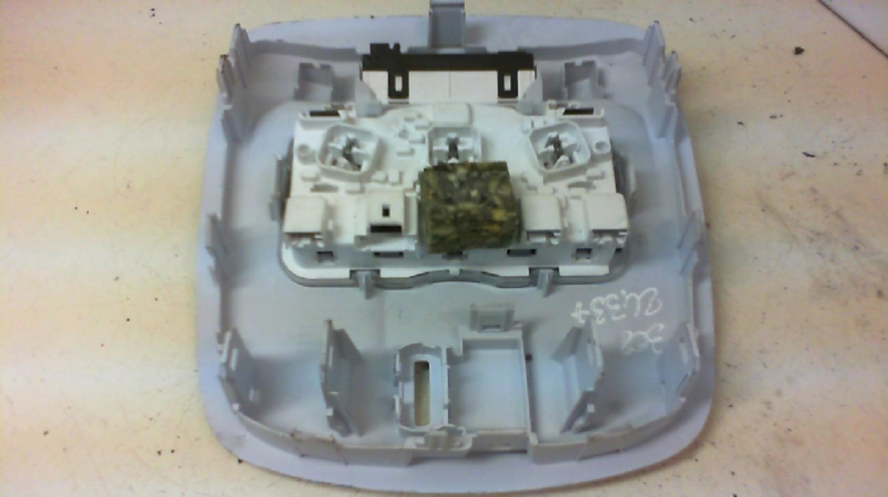 Eclairage de plafonnier PEUGEOT 308 2 PHASE 1 Diesel - 1