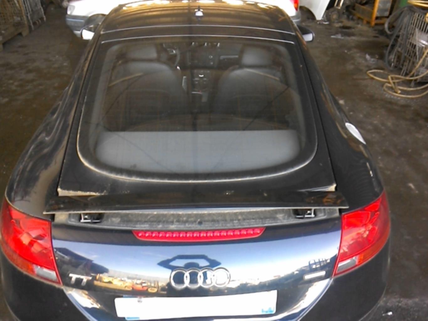 Malle/Hayon arriere AUDI TT 2  - 1