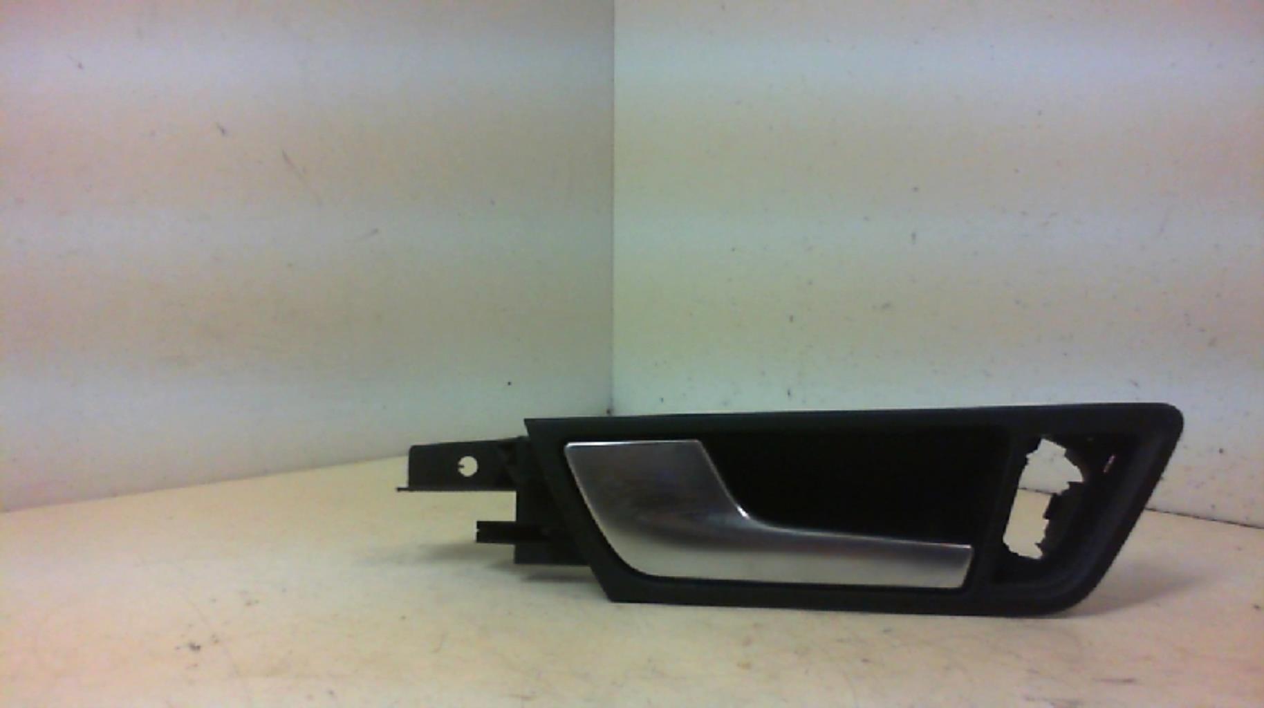 Maniglia interna posteriore sinistra AUDI Q5 1 PHASE 1 Diésel - 1