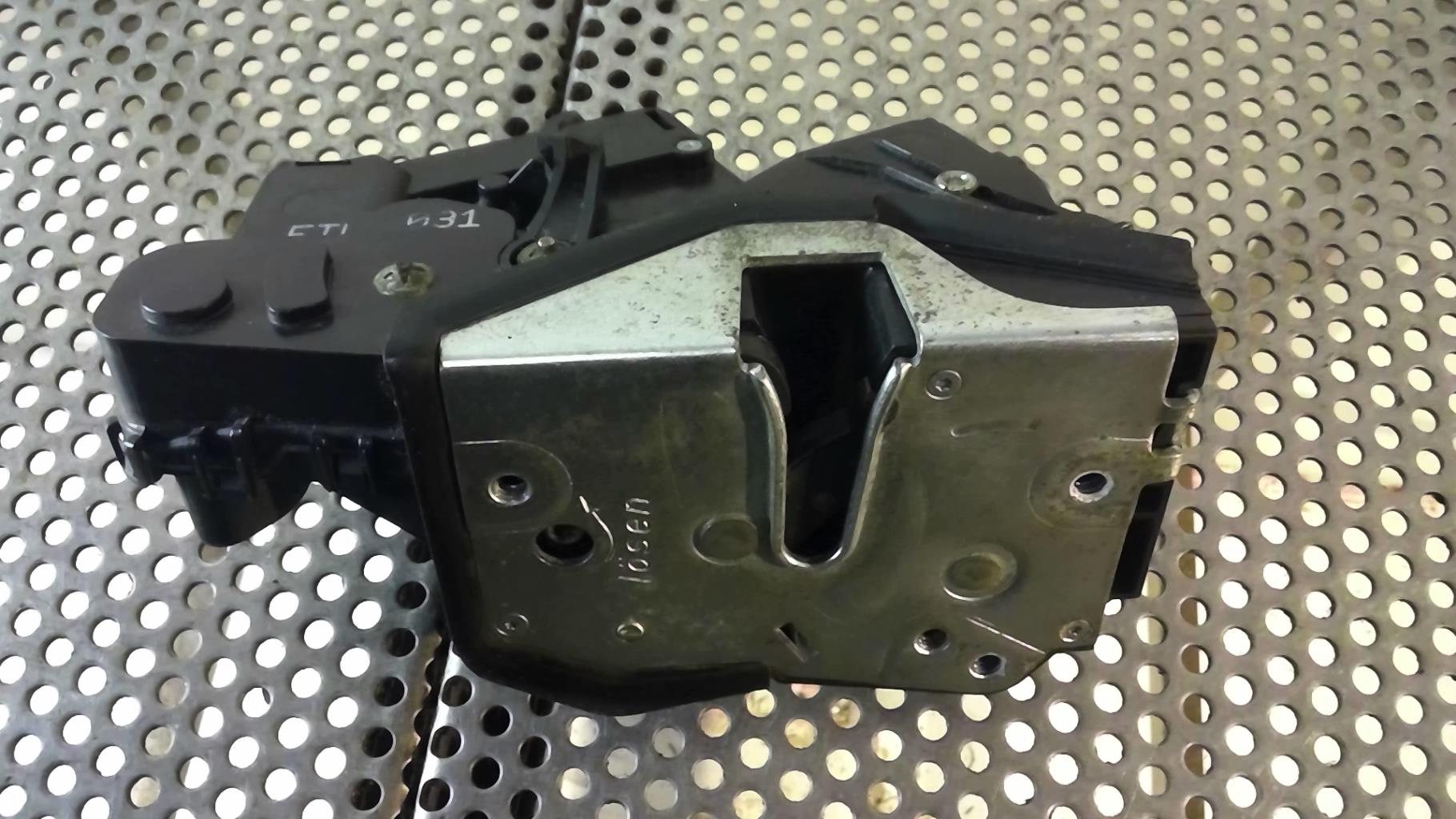 Serrure avant gauche BMW SERIE 3 E46 PHASE 1 Diesel - 1