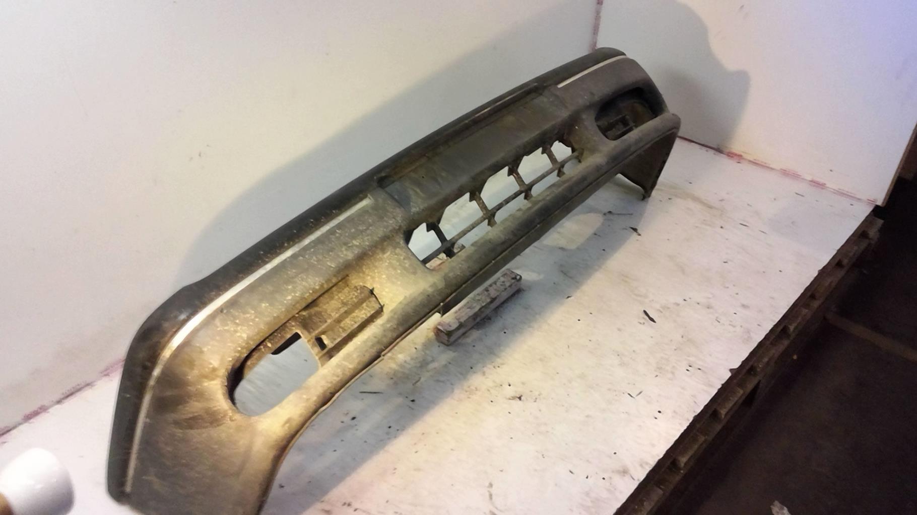 Pare choc avant RENAULT R19 PHASE 2 Diesel - 1