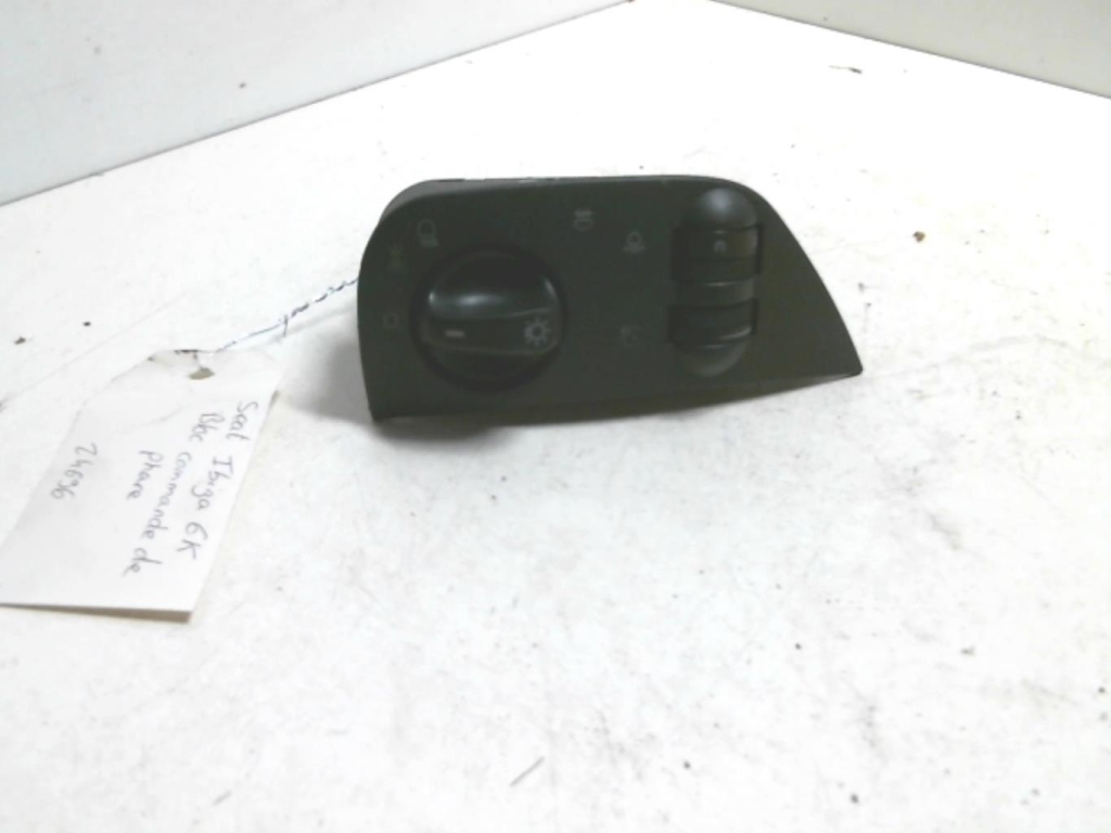 Commande de phare SEAT IBIZA 2 PHASE 2 Essence - 1