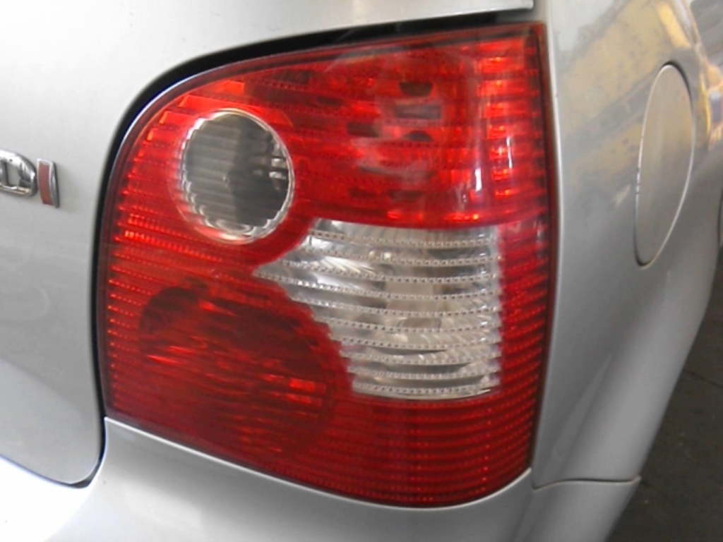 Fanale posteriore principale destro (luci) VOLKSWAGEN POLO 4  - 1