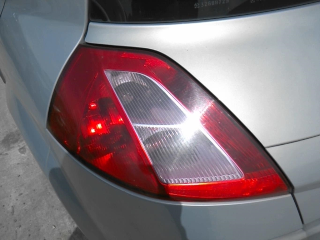 Fanale posteriore principale sinistro (luci) RENAULT MEGANE 2 PHASE 1 Diésel - 1