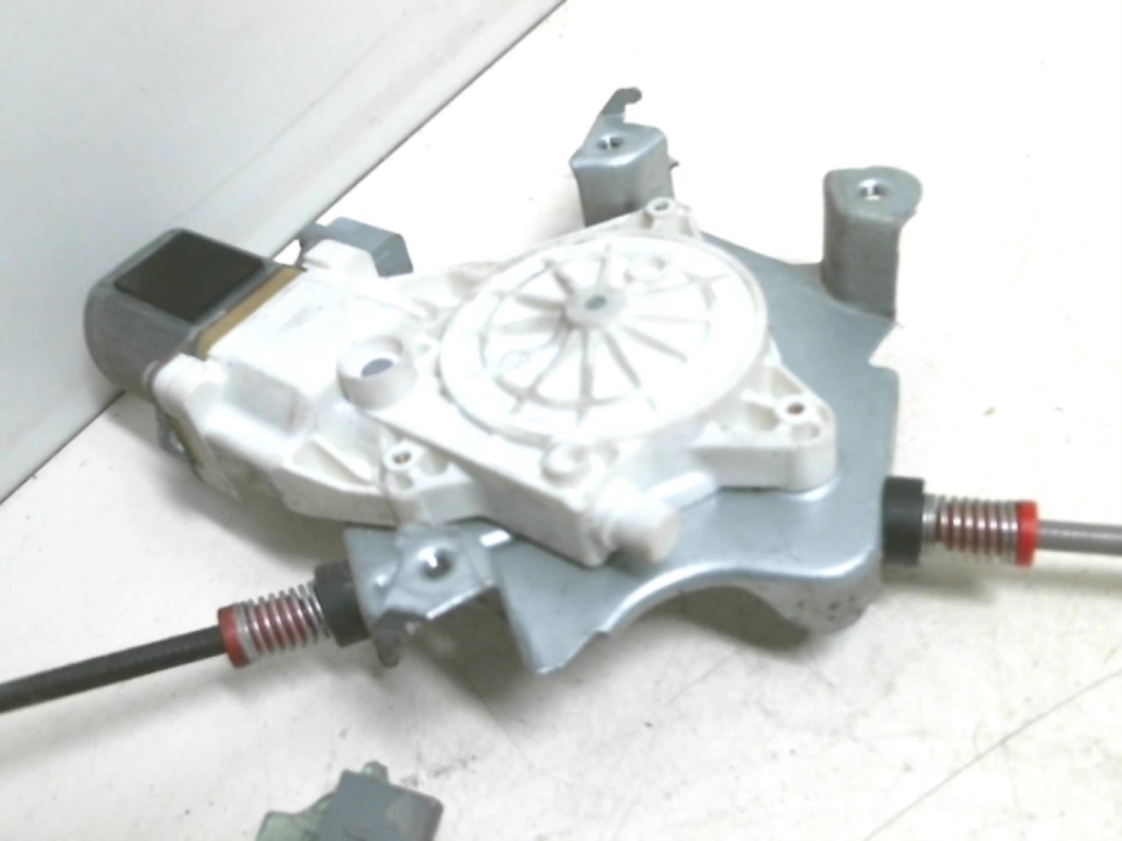 Alzacristalli elettrico anteriore sinistro NISSAN MICRA 3 PHASE 2 Diésel - 1