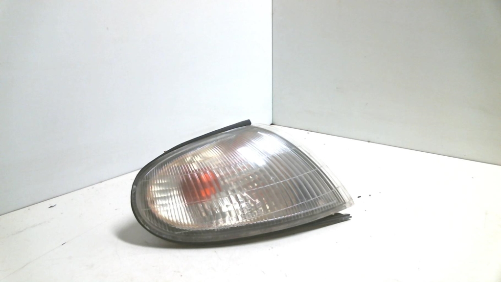 Gruppo ottico anteriore secondario destro (luci)(freccia) HYUNDAI LANTRA 2 BREAK Gasolina - 1