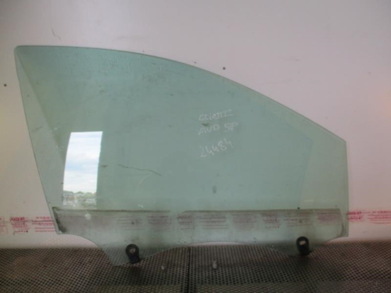Vitre avant droit RENAULT CLIO 3 PHASE 1 Essence - 1