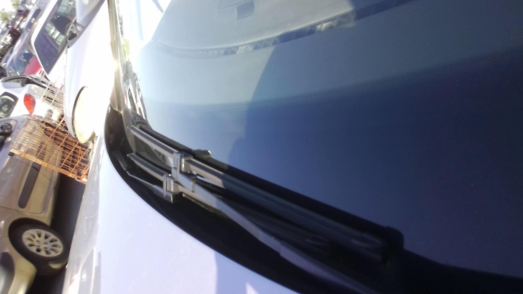 Braccio tergicristallo anteriore destro VOLKSWAGEN TOURAN 1 PHASE 1 Diésel - 1