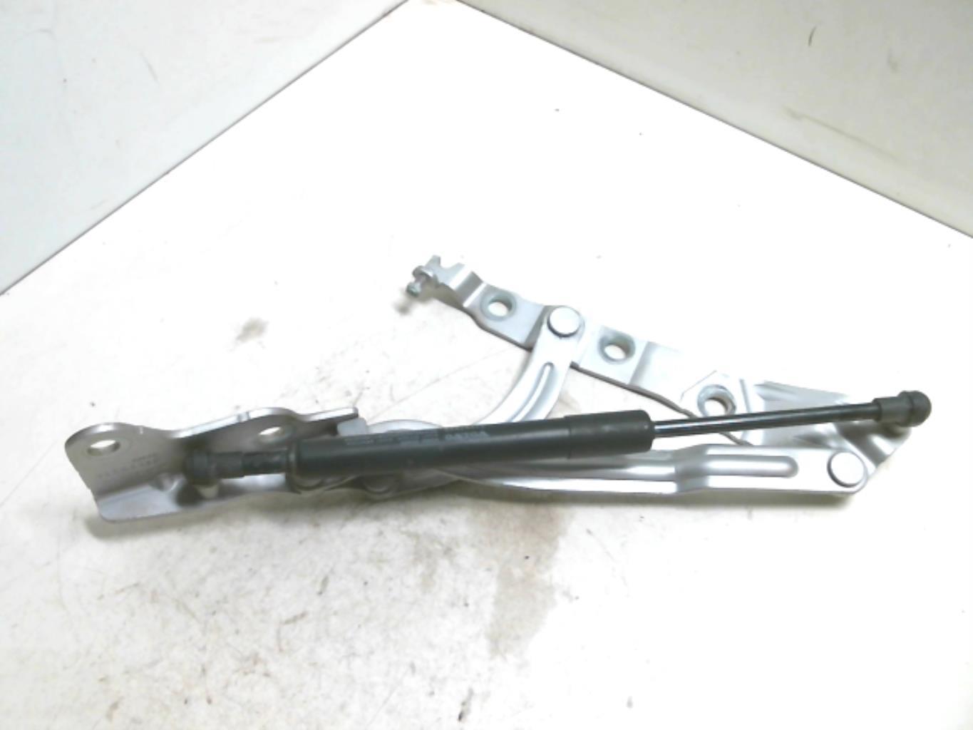 Charniere de hayon VOLVO S 40 2 PHASE 2 Diesel - 1