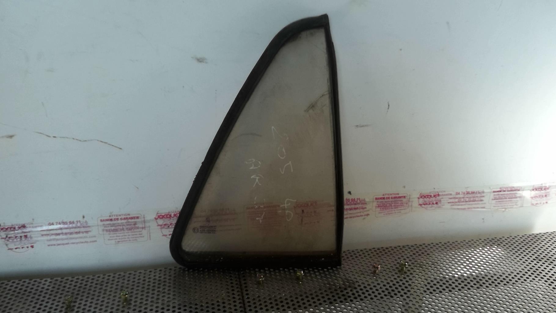 Vetro laterale fisso posteriore destro (portiera) PEUGEOT 205 PHASE 2 Gasolina - 1