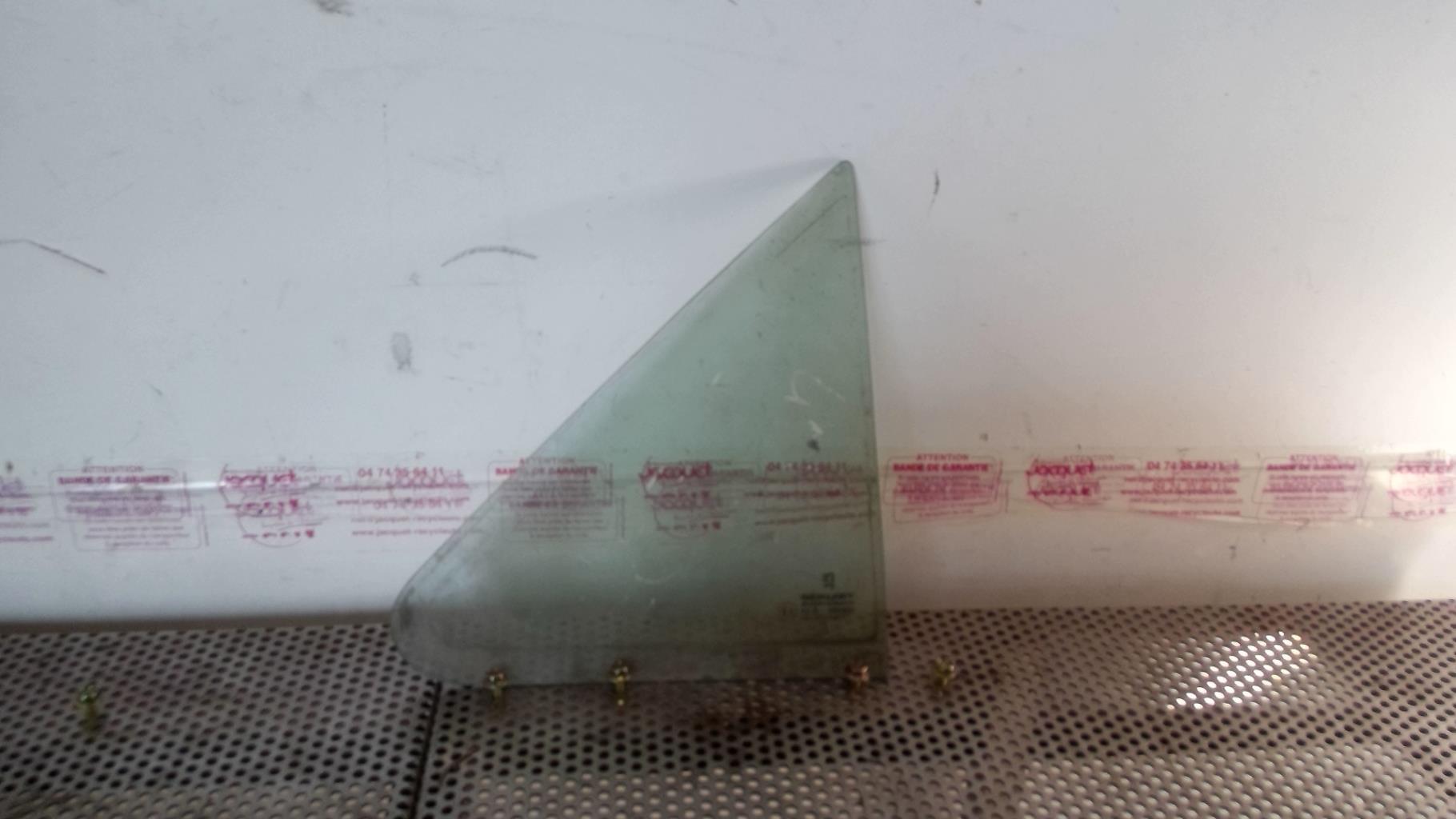 Vetro laterale fisso posteriore destro (portiera) PEUGEOT 405 PHASE 2 Diésel - 1