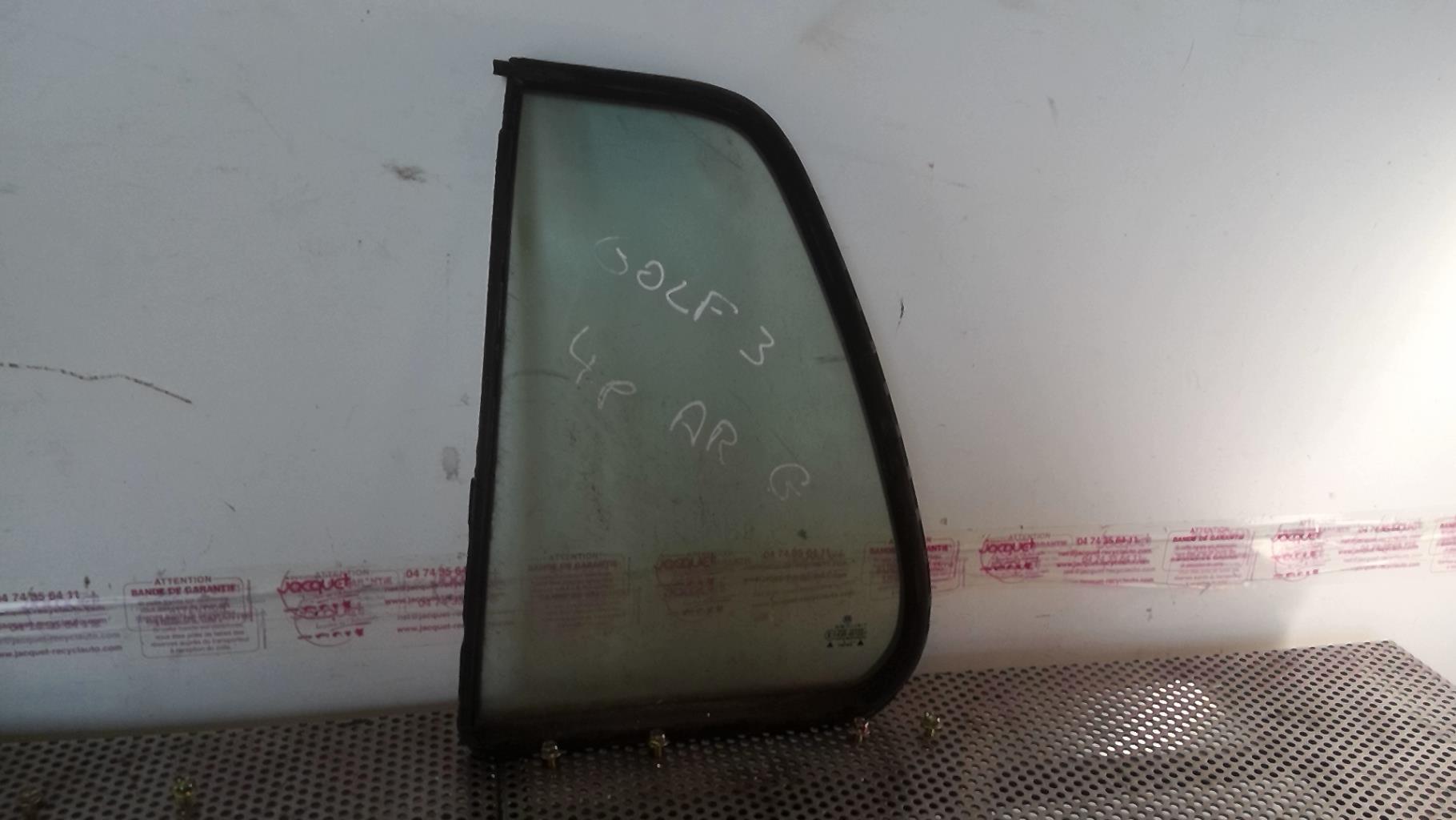 Ventanilla triangular trasera izquierda (puerta) VOLKSWAGEN GOLF 3 Diésel - 1
